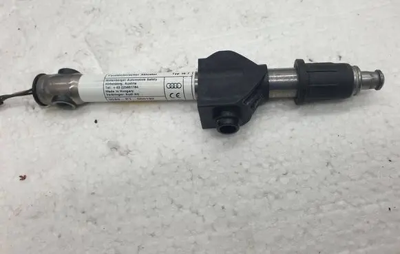 Audi A8 S8 D5 Bonnet Pedestrian Airbag Actuator 4N0823823B