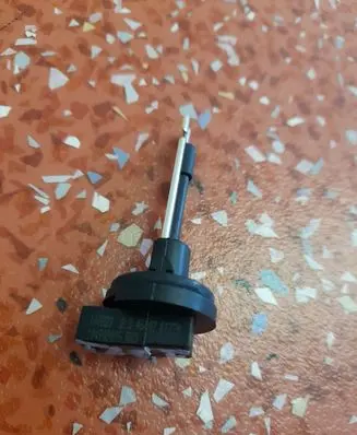 Peugeot 407 Oil temperature sensor 100323