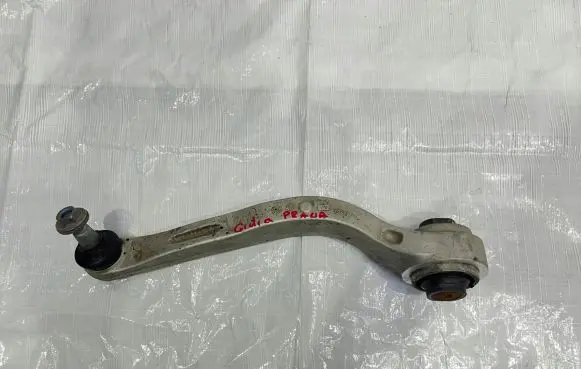 Alfa Romeo Giulia Front control arm