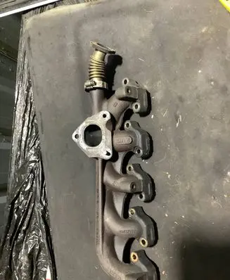 Volvo V70 Exhaust manifold 30637797