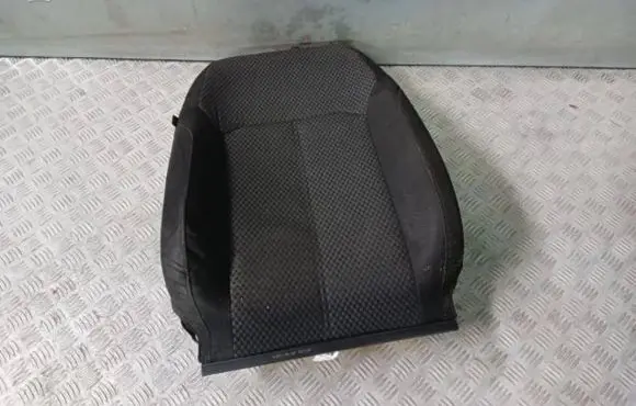 Volkswagen PASSAT B7 Seat trim 