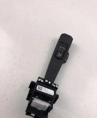 Volvo V40 Indicator stalk 31456045