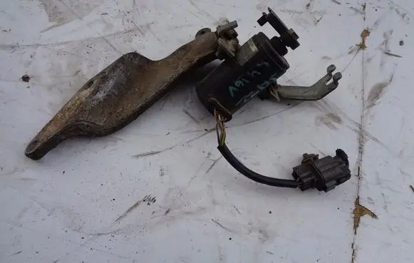 Honda Jazz Headlight/headlamp level sensor 