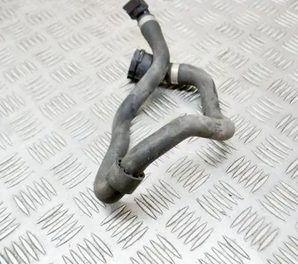 BMW 4 F32 F33 Engine coolant pipe/hose 8377671