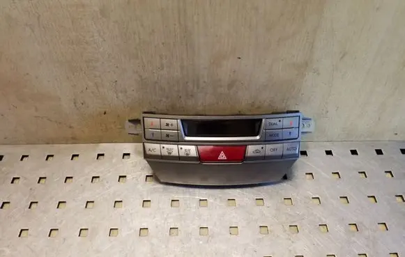 Subaru Outback Climate control unit A2C53283935 72311AJ010