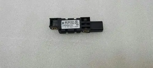Volkswagen Touareg I Headlight/headlamp level sensor 4B0959643E