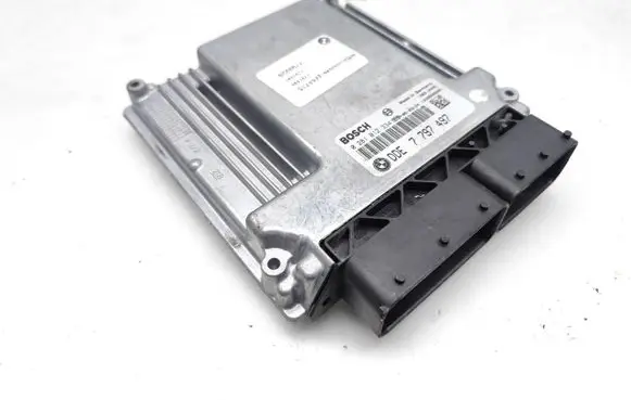 BMW 1 E81 E87 Engine control unit/module 7797497 0281012334