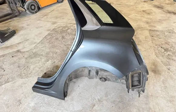 Citroen C4 II Picasso Rear quarter panel 