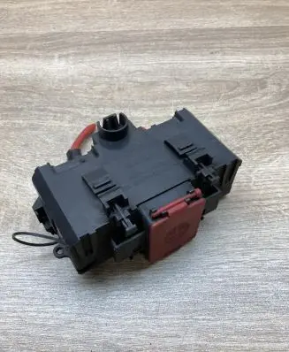 Mercedes-Benz C W203 Fuse module A2035450803