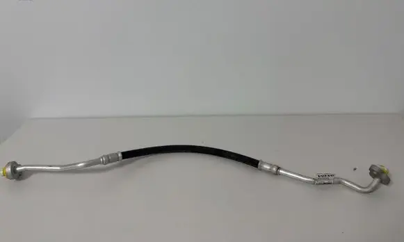 Volvo XC60 Air conditioning (A/C) pipe/hose 32226282
