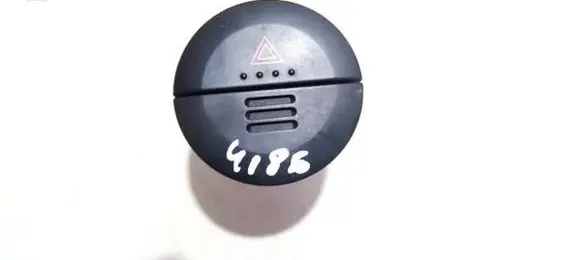 Nissan X-Trail T30 Hazard light switch 06016