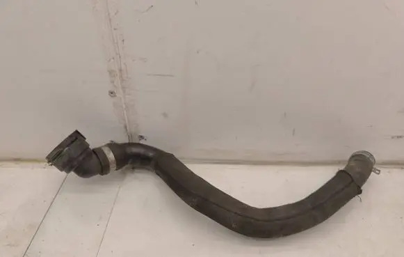 Volvo V40 Engine coolant pipe/hose 31319309