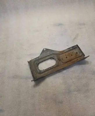 Volkswagen PASSAT B5 Battery tray 