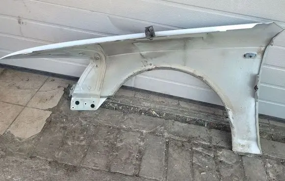 Audi A6 S6 C6 4F Fender