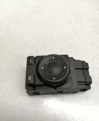 Volkswagen PASSAT B5 Wing mirror switch 3B1959565B