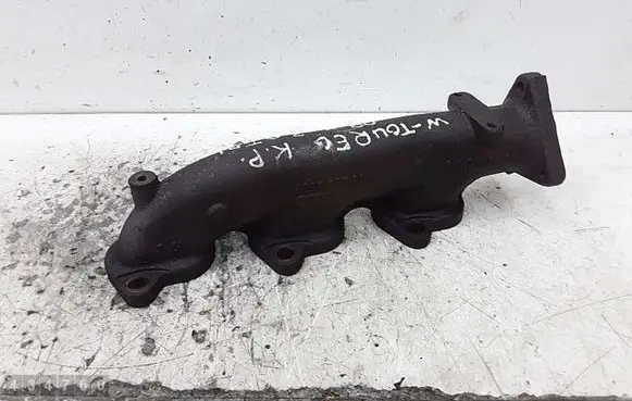 Volkswagen Touareg I Exhaust manifold 059253033P