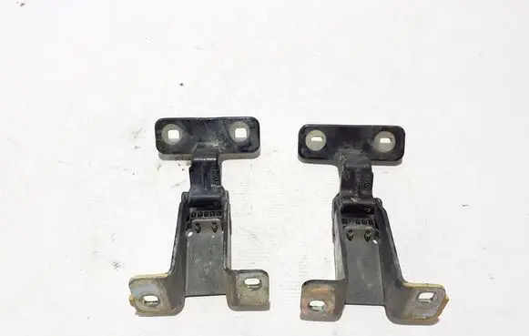 Renault Express Loading door upper hinge 904000869R