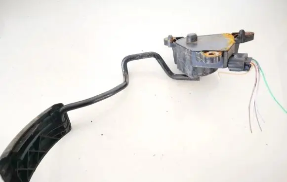 Renault Modus Accelerator throttle pedal 8200139323