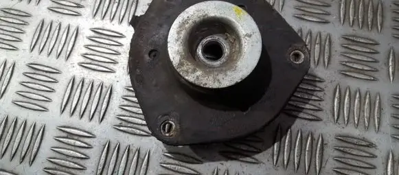 Coil spring mount