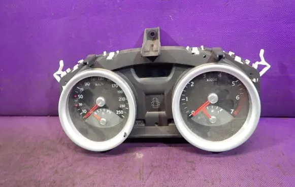 Renault Megane II Speedometer (instrument cluster) 8200462281