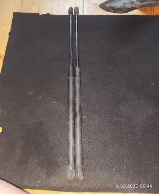 Opel Zafira A Tailgate/trunk strut/damper 8218T00390N 8205TK0390N 63620D