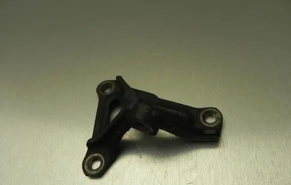 Toyota Urban Cruiser (XP110) Engine mounting bracket 2559133060 VD9296