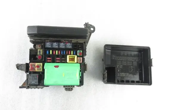 Mitsubishi Outlander Fuse box set 1106000030