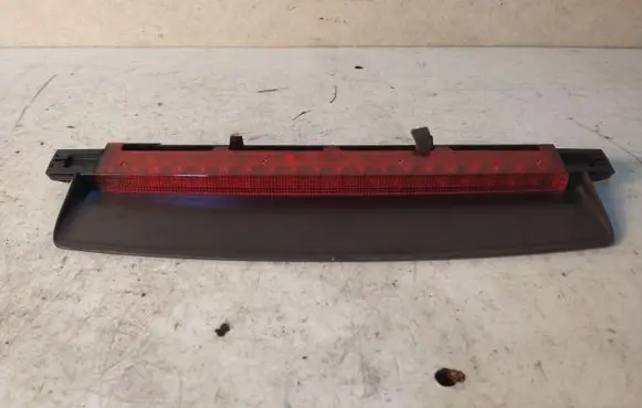 Audi A6 S6 C6 4F Third/center stoplight 4F5945097
