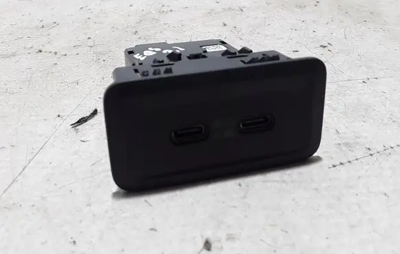 Mercedes-Benz EQS V297 USB socket connector A2068202600