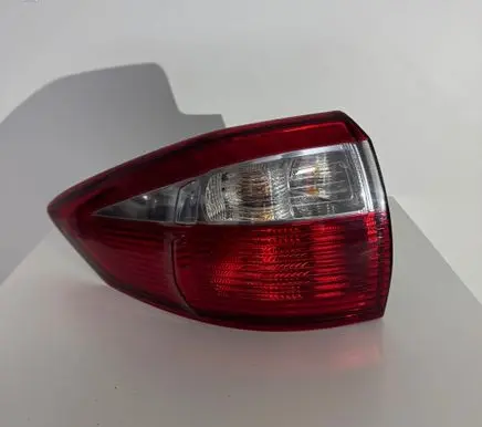 Ford C-MAX II Rear/tail lights 89502671