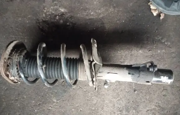 Volvo S60 Front shock absorber with coil spring 31262902