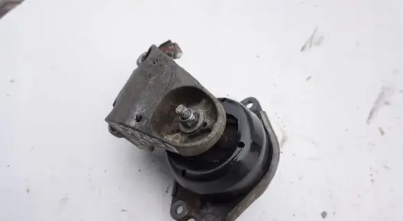 Renault Espace IV Engine mount bracket APAPODUSZKA