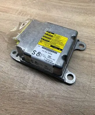 Toyota Verso Airbag control unit/module 891700F120 220591102