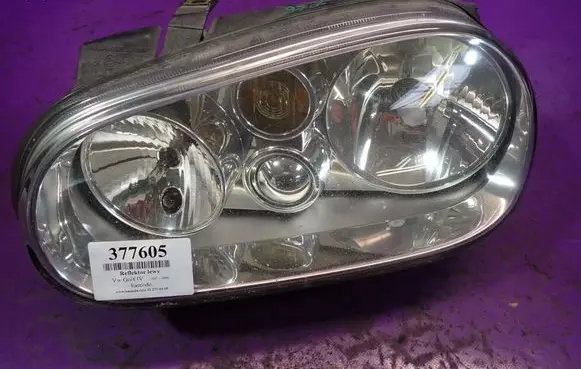 Volkswagen Golf IV Headlight/headlamp 