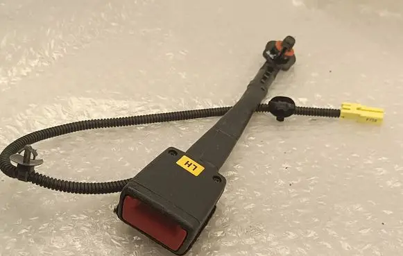 KIA EV6 Front seatbelt buckle