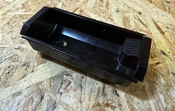 Volkswagen Golf IV Car ashtray 1J0857335A