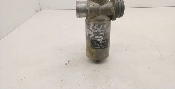 BMW 5 E39 Idle control valve (regulator) 1744713 0280140545