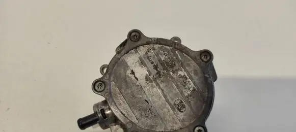 Audi A6 S6 C6 4F Vacuum pump