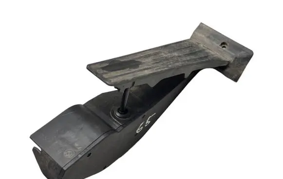 BMW 7 E65 E66 Accelerator throttle pedal 6766930 25916010