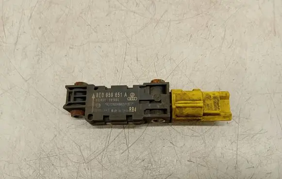 Audi A3 S3 A3 Sportback 8P Airbag deployment crash/impact sensor 8E095961A