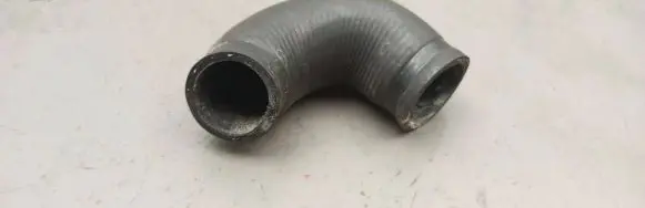 BMW 7 E32 Engine coolant pipe/hose