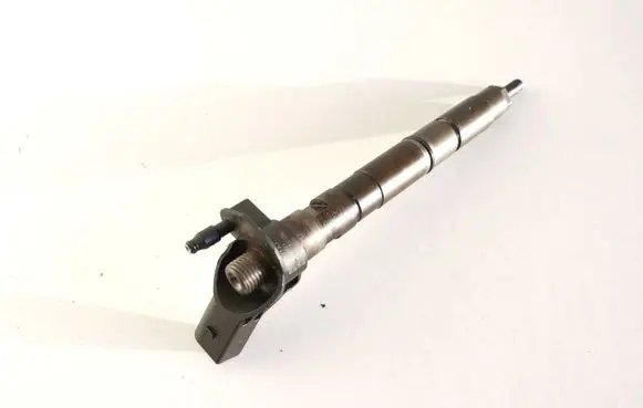 Audi A6 S6 C6 4F Fuel injector 059130277AJ 0445115054