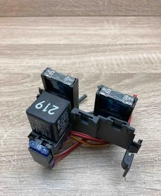 Audi A6 S6 C5 4B Fuse box set 8D0937503D 443951253AA