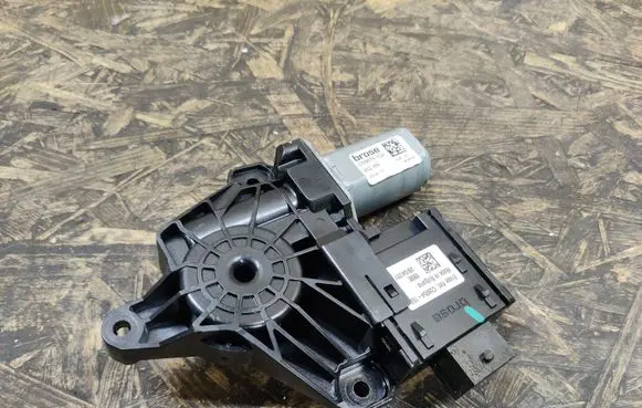 Alfa Romeo Giulia Rear door window regulator motor C59674102 C59654102
