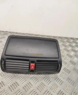 Skoda Octavia Mk2 (1Z) Glove box 1Z0820951