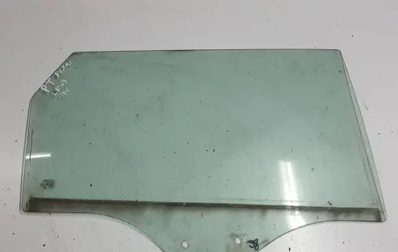 Seat Leon (5F) Rear door window glass 
