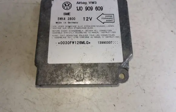 Volkswagen Golf IV Airbag control unit/module 1J0909609