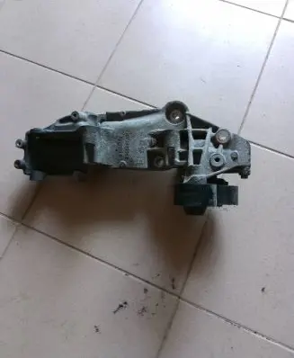 Renault Trafic II (X83) Generator/alternator bracket 8200881264