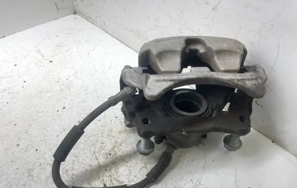 Mercedes-Benz C W205 Front brake caliper 50092B