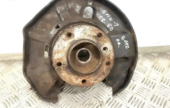 BMW 1 E81 E87 Rear wheel hub